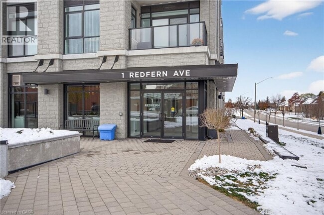 Photo - 1 Redfern Ave Unité 225