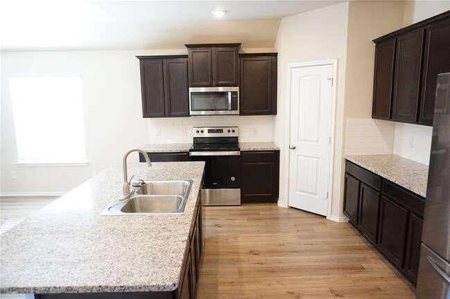 Photo - 231 Reagor Dr