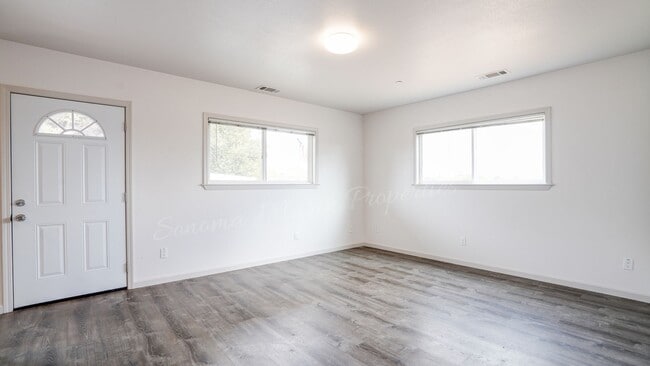 382 Ely Rd N