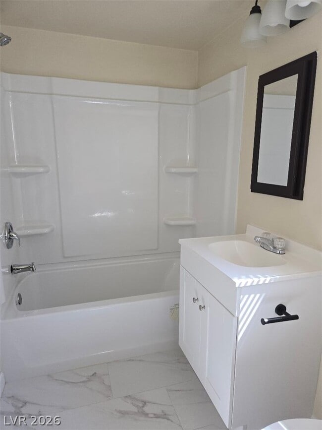 648 Avenue A Unit 18