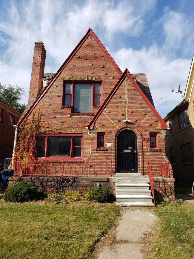 Building Photo - 17177 Prairie St Unit Lower