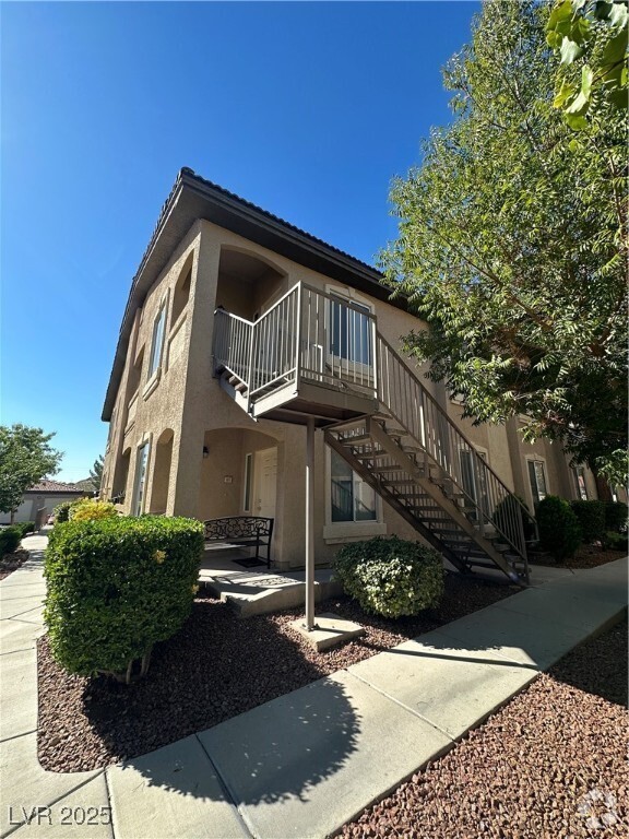 Building Photo - 3320 Cactus Shadow St Unit 203 Rental