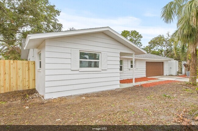 Photo - Home For Rent in Clearwater Manor!