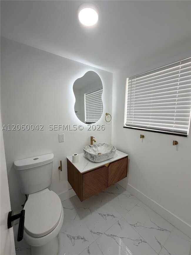 Building Photo - 316 Surfside Blvd Unit 2