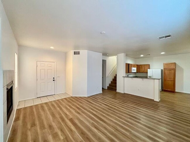 Photo - Nice two-story single-family house