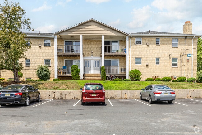 Photo - Carteret Gardens