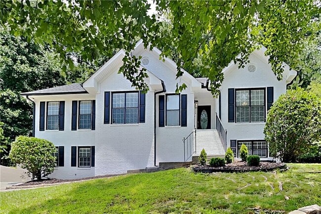 Building Photo - 530 Alcovy Springs Dr SE