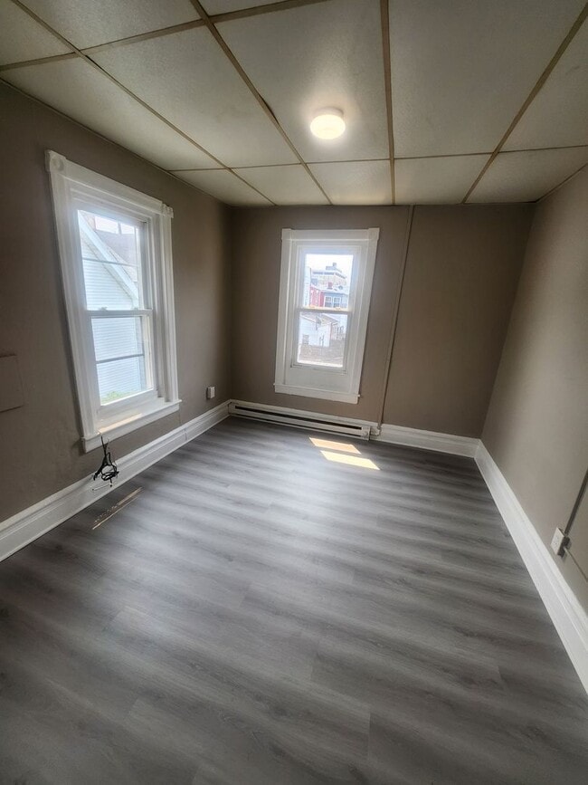 Building Photo - 448 W Turner St Unit 2