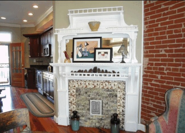 Photo - 37 R St NW