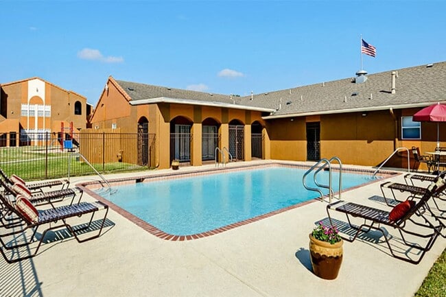 Monticello Manor Apartment Homes