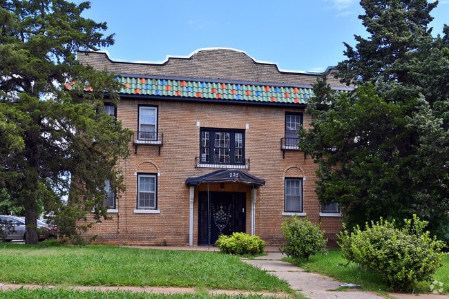 Photo - 225 NW 24th St