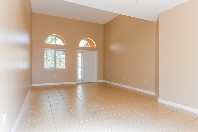 Photo - 1241 NE 41st Pl