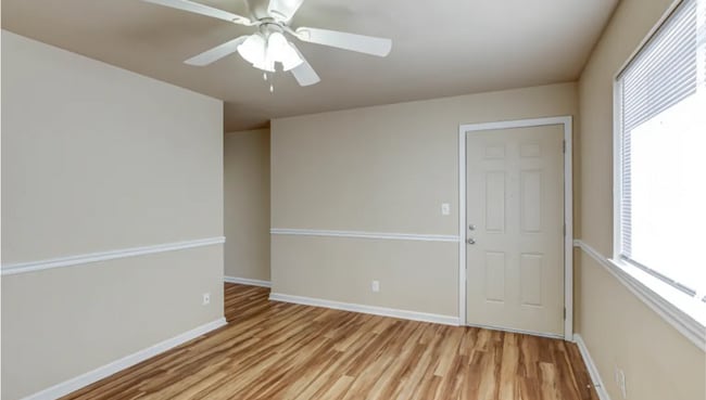 Photo - 1608 Dewey St Unit 2-3mg