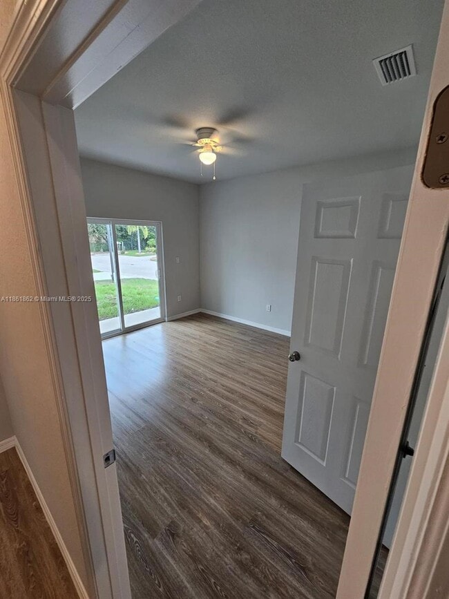 Photo - 1435 Las Villas Blvd