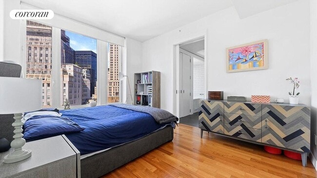 Photo - 15 S William St