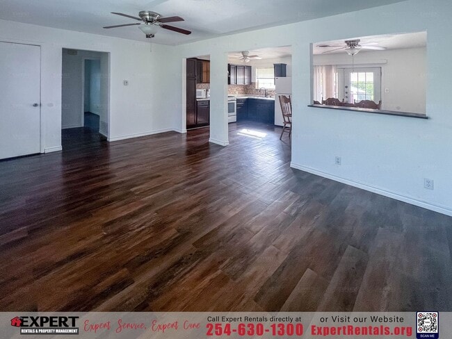 Photo - Comfortable Living and Easy Access!