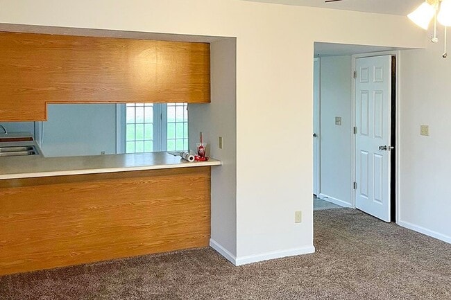 KINGSTON RIDGE APARTMENTS