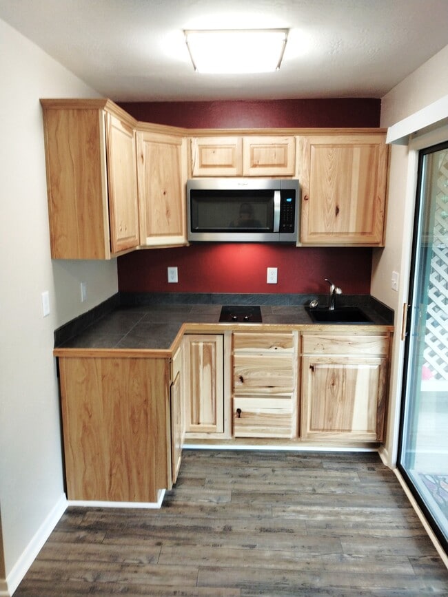 Photo - 160 Whitney Blvd Unidad 12