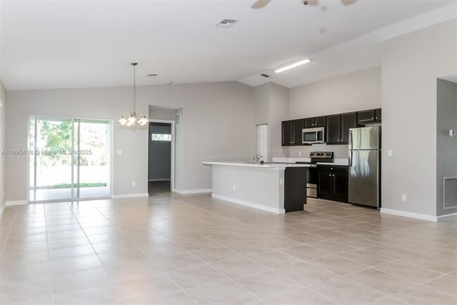 Photo - 2325 SE Berkshire Blvd