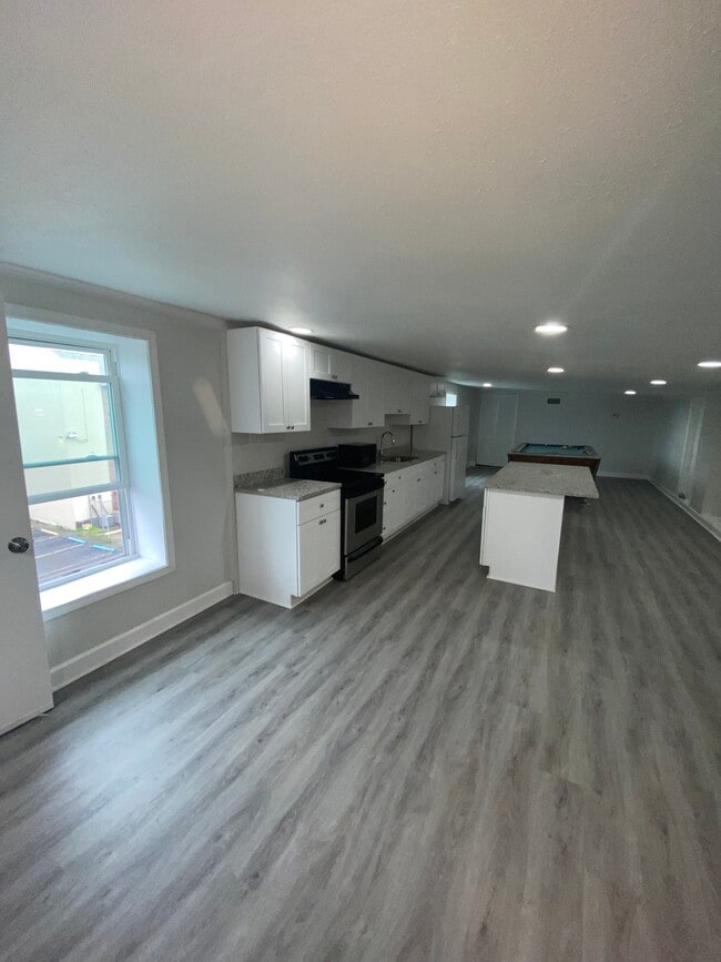 Kitchen - 4411 Chastant St Apartments Unit D
