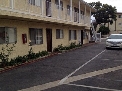 Photo - 1002 Lakme Ave.