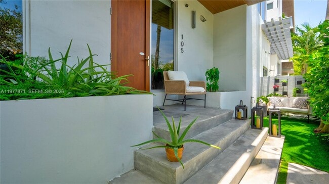 Photo - 545 SW 11th St Unit 105