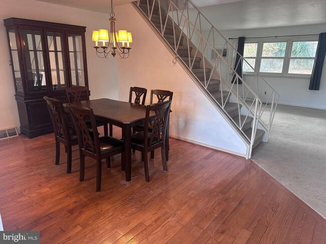 Photo - 3555 Churchill Ln