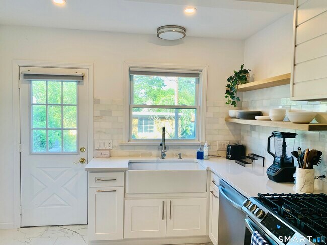 Photo - 241 Townsend Ave