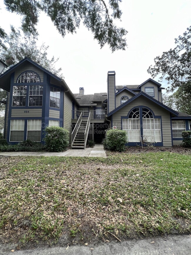 Building Photo - 954 Forest Ridge Ct Unit Apt 202