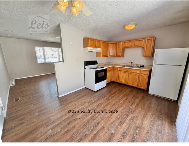 Photo - 1112 Skylark Dr