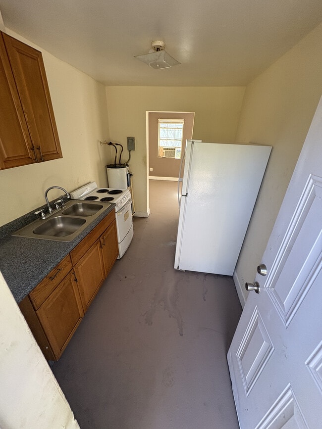 Photo - Pursley Court Apartments