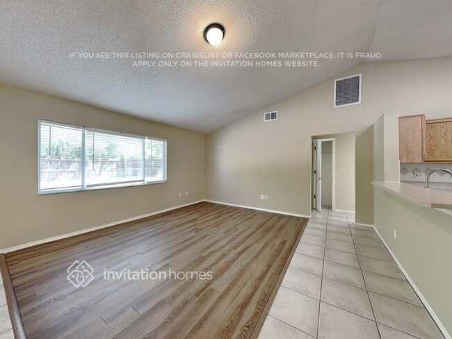 Photo - 328 Inglenook Cir