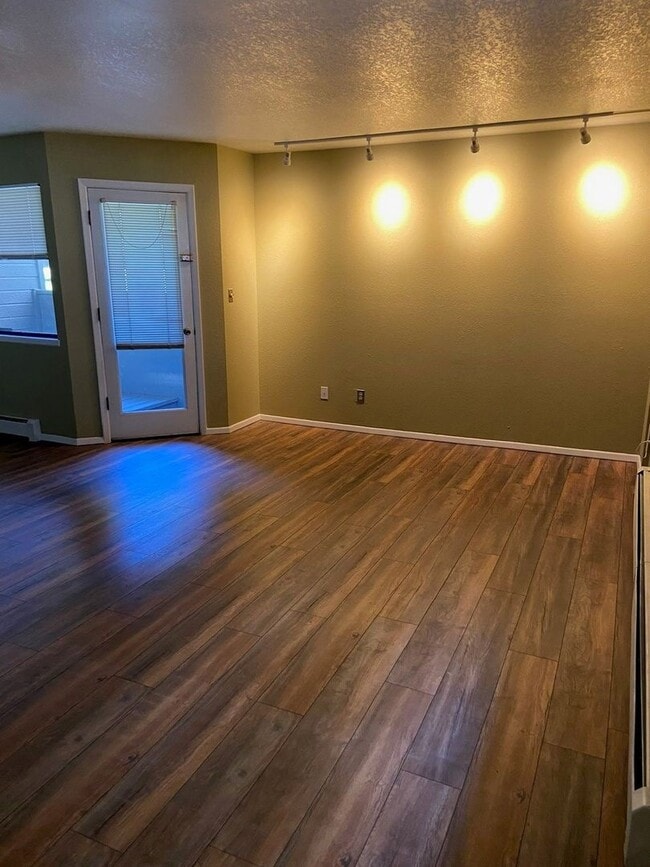Photo - Condo in Pendleton Square Unit 102