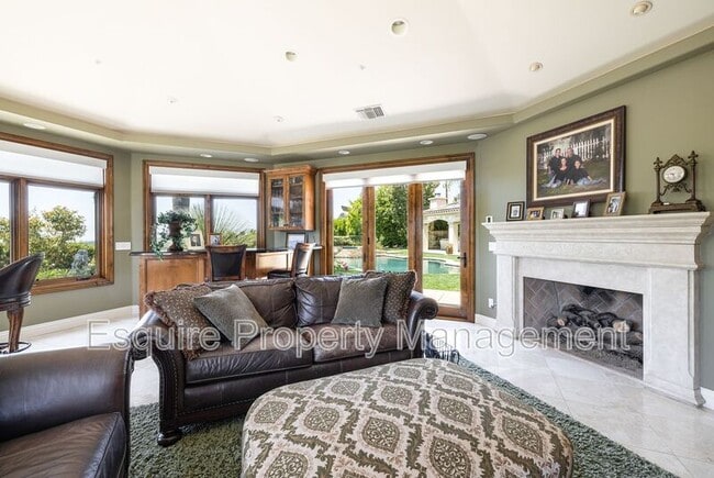 Photo - 20 Via Terrasol