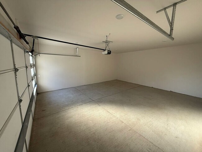 Photo - 1615 N Gillis Ln