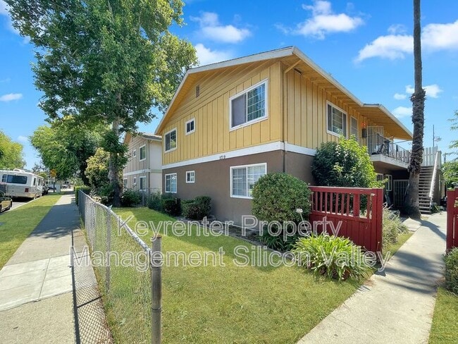Photo - 5719 Via Monte Dr Unit B