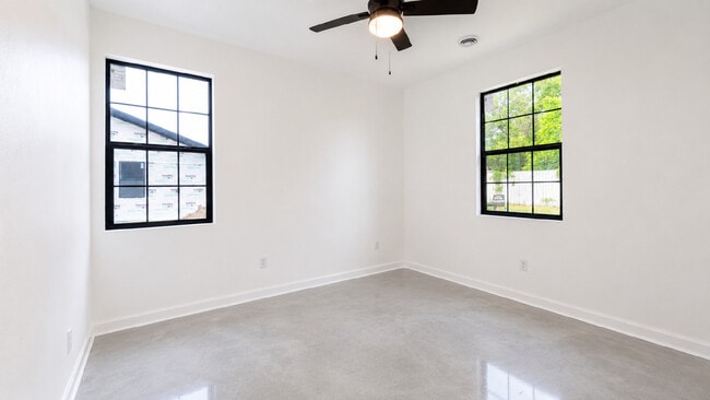 Photo - 309 N Kyes St