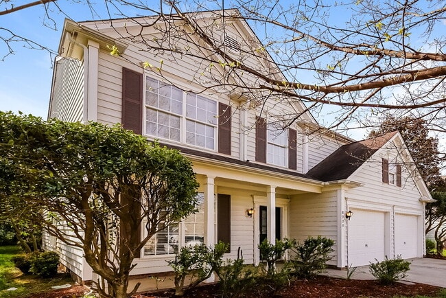 Photo - 8909 Lyleton Ln