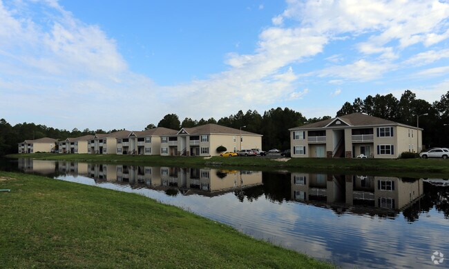 Crystal Lake - Crystal Lake Apartments