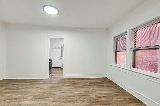 Photo - 2231 Flora St