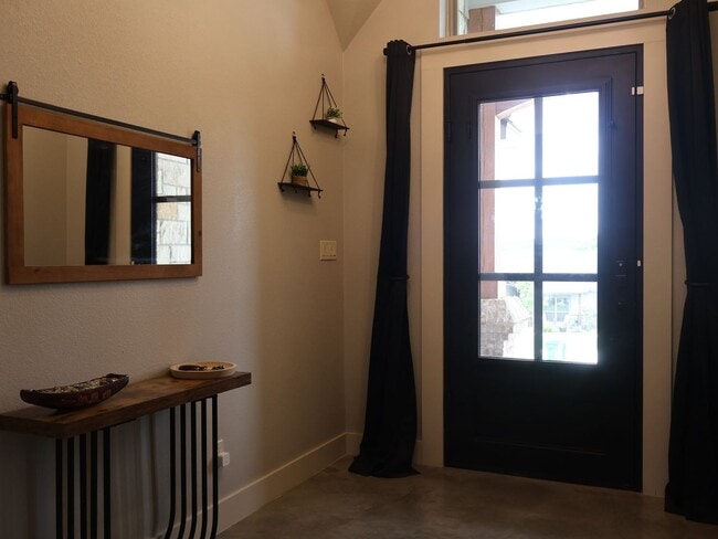 Photo - 1911 River Rock Trail