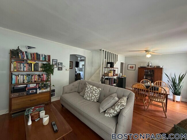 Photo - 32 Shaffner St