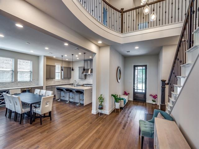 Photo - 905 Asbury Dr