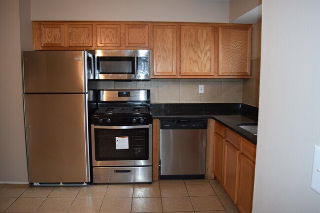 Photo - 3 BEDROOM 1 1/2 BATH PRIVATE ENTRY TOWNHOU...