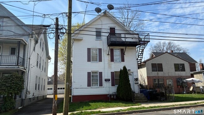 54 North Ave Unit 1