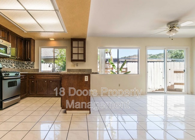 Photo - 11485 Spitfire Rd