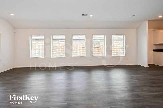 Photo - 5228 Pine Pass Dr