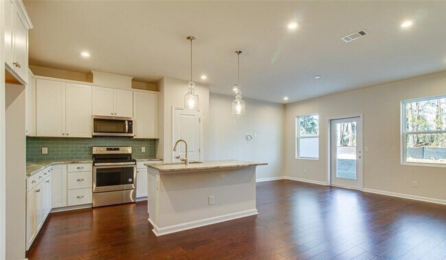 Photo - Elegant Townhome in Pooler
