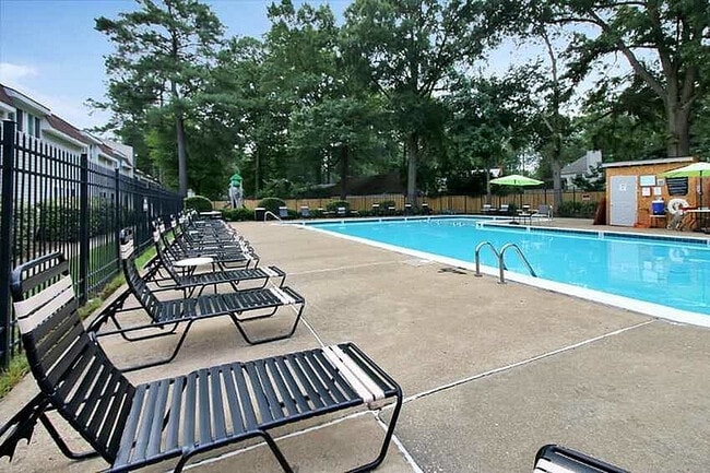 Building Photo - Turlington Oaks Apartments