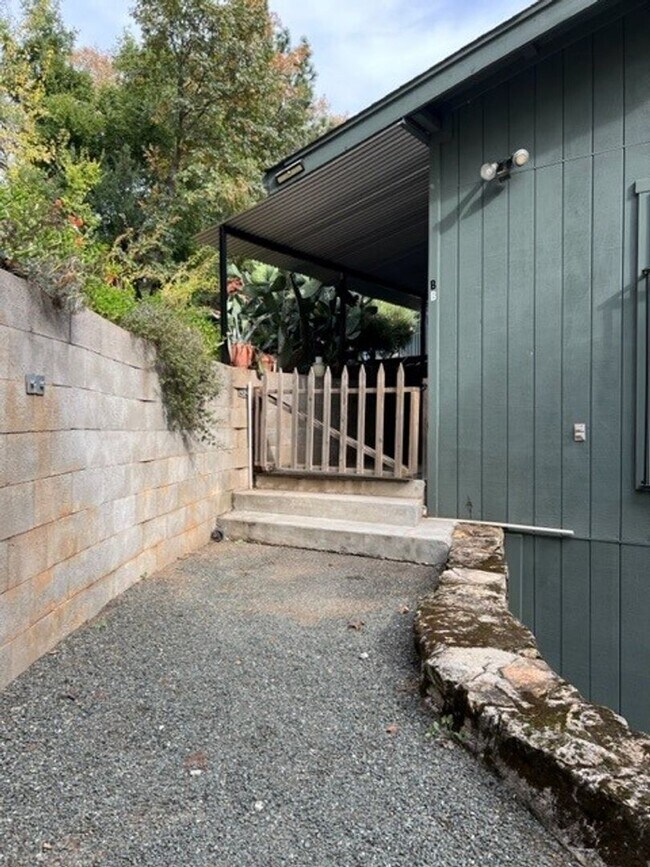 Photo - Anderson-Keyes* Unidad 672 B